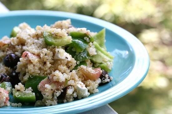 Quick Easy Dinners 2 Do you struggle with making healthy dinners during the week? Here's a 6 step plan from a Registered Dietitian to help you quickly put together nutritious meals!