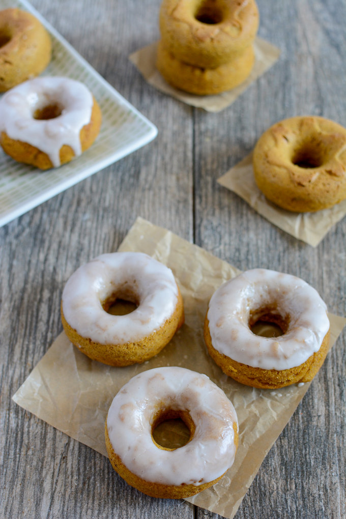baked pumpkin mini donuts with cinnamon glaze