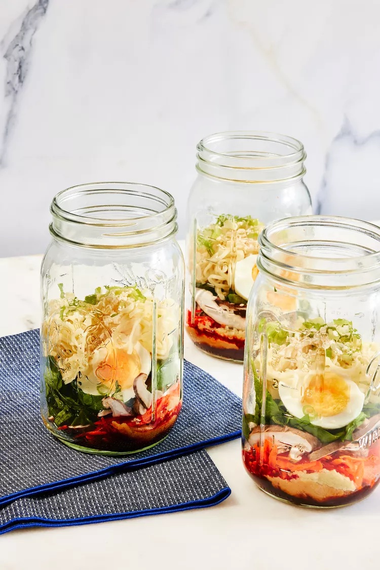 spicy ramen noodles - cheap easy lunch meal prep