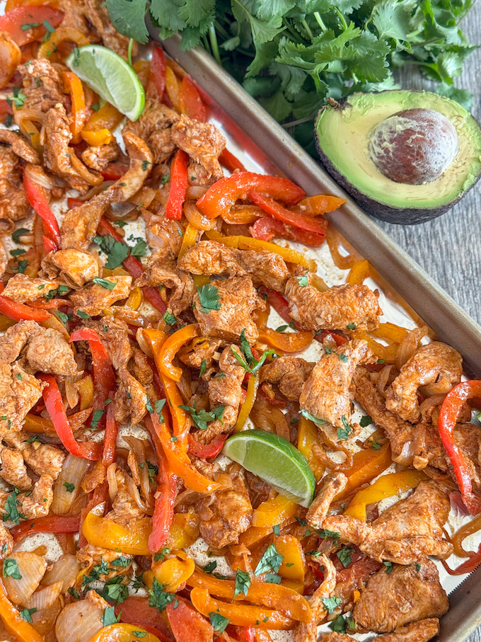 sheet pan chicken fajitas